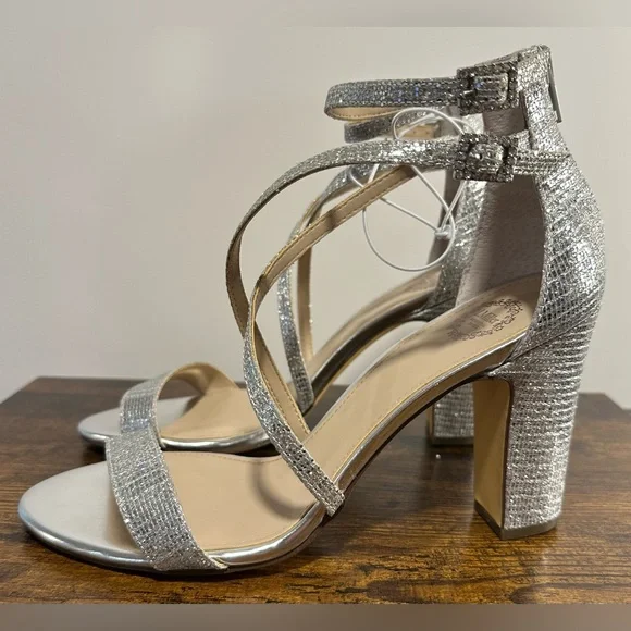 I. Miller Women’s Sherwin Silver Heeled Sandals NWT Size 9 - Picture 1 of 10